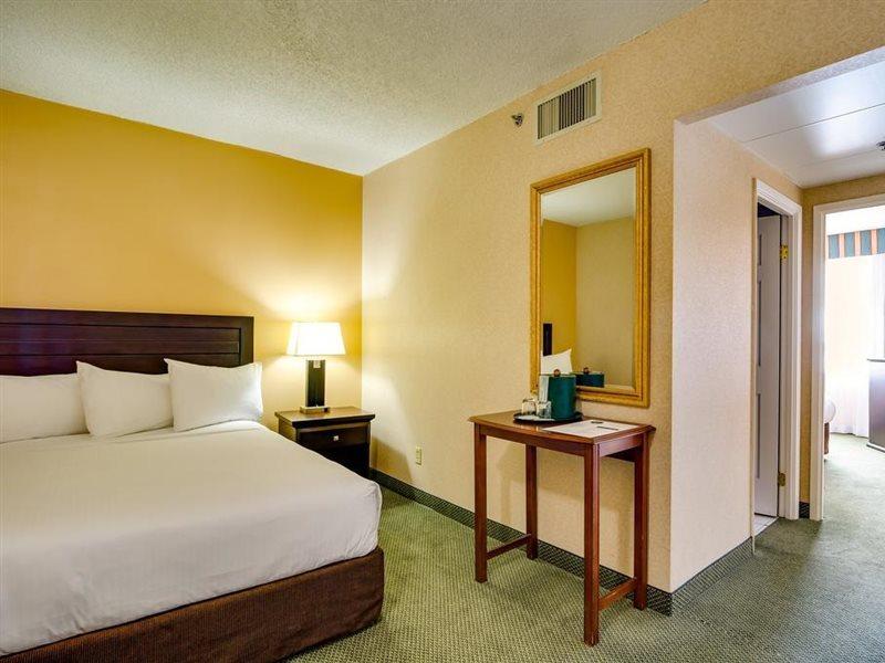 Sawridge Inn And Conference Centre Edmonton South المظهر الخارجي الصورة