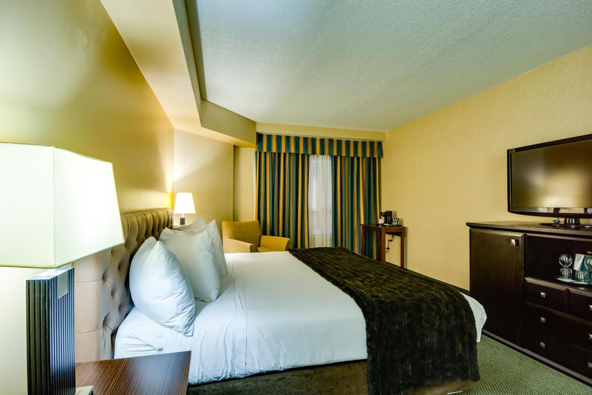 Sawridge Inn And Conference Centre Edmonton South الغرفة الصورة